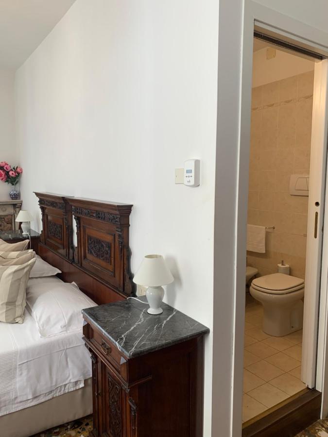 B&B Al Teatro With Canal View 威尼斯 外观 照片