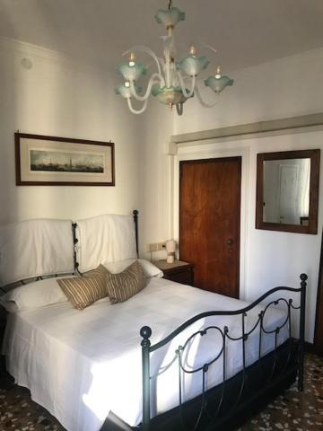 B&B Al Teatro With Canal View 威尼斯 外观 照片