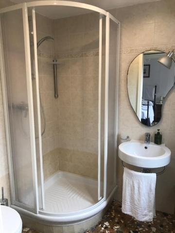 B&B Al Teatro With Canal View 威尼斯 外观 照片