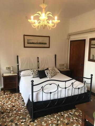 B&B Al Teatro With Canal View 威尼斯 外观 照片